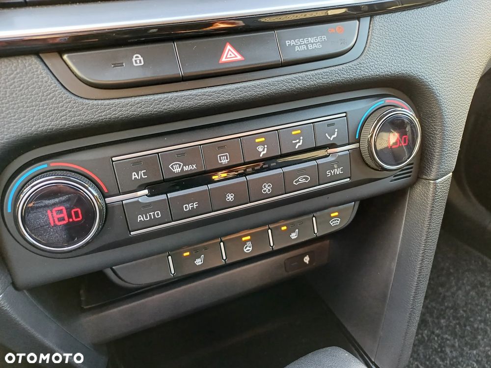 Kia Ceed 1.5 T-GDI Tribute DCT - 24