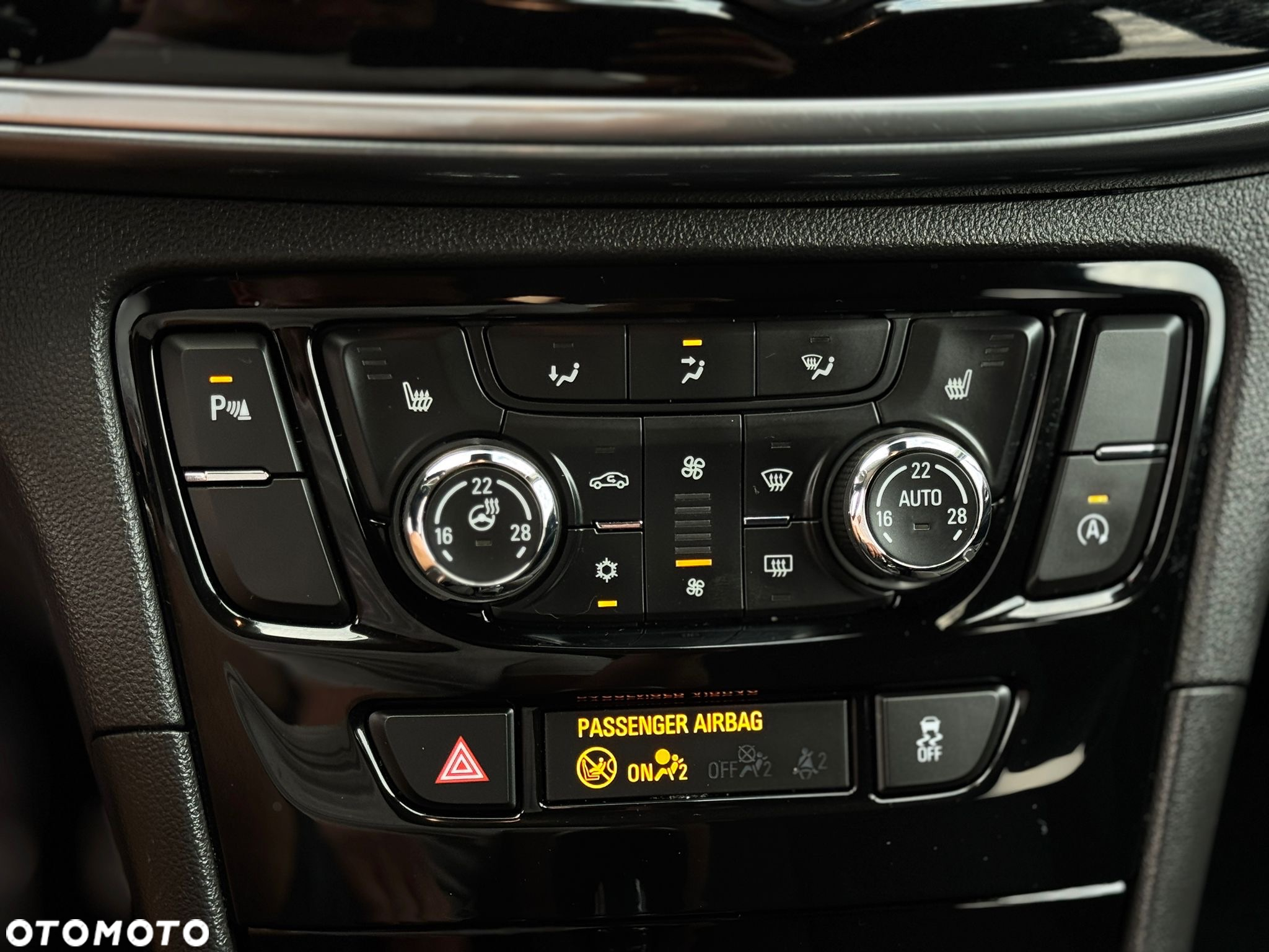 Opel Mokka 1.4 T Cosmo S&S - 23