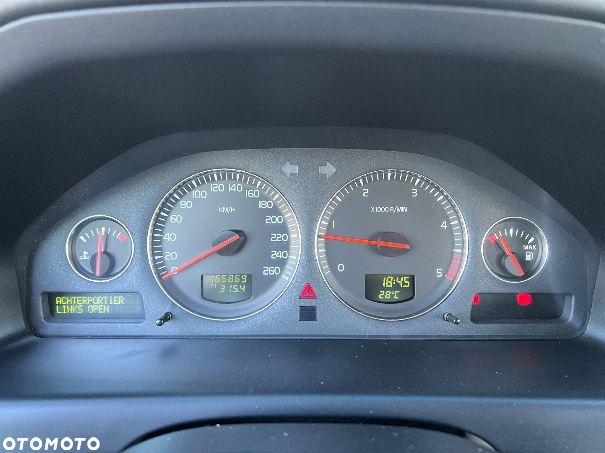 Volvo S60 2.4D - 33