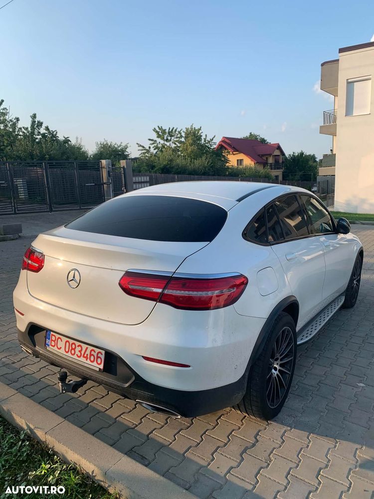 Mercedes-Benz GLC 300 4MATIC - 1