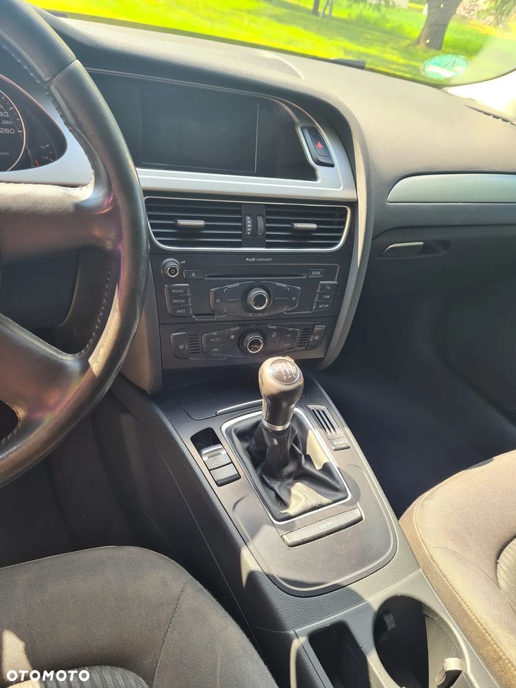 Audi A4 Allroad - 11