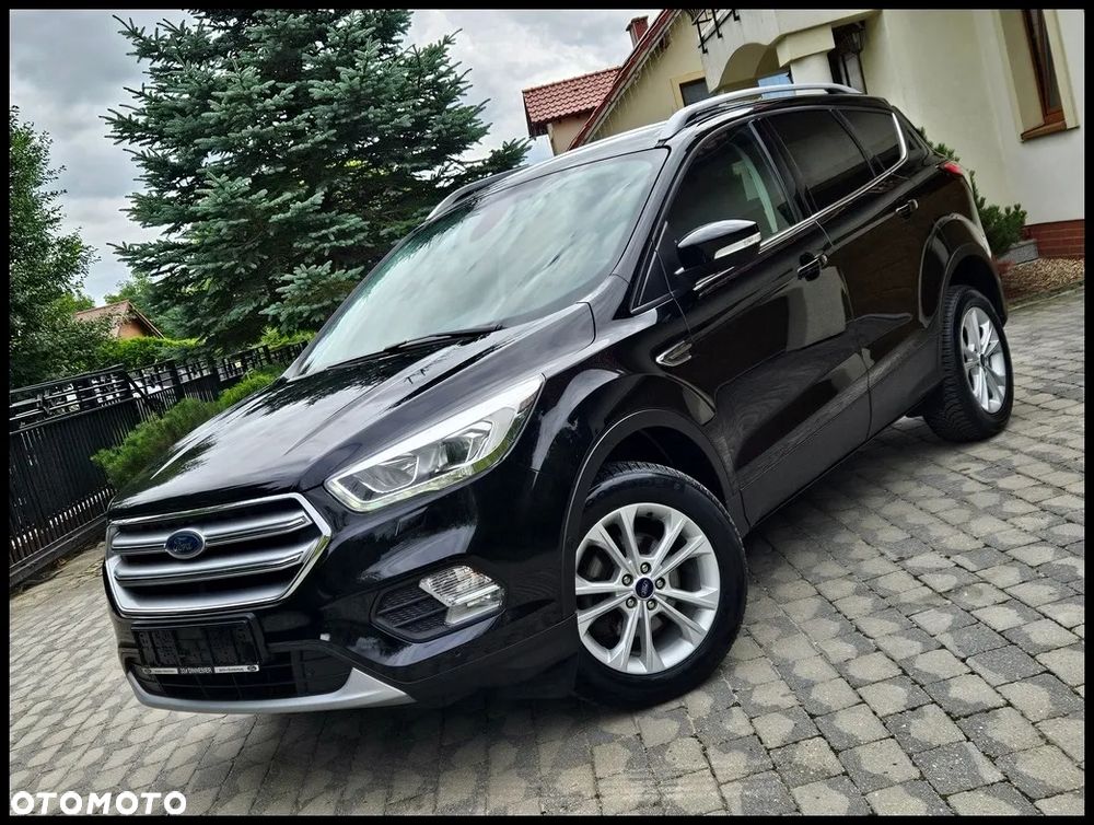 Ford Kuga - 1