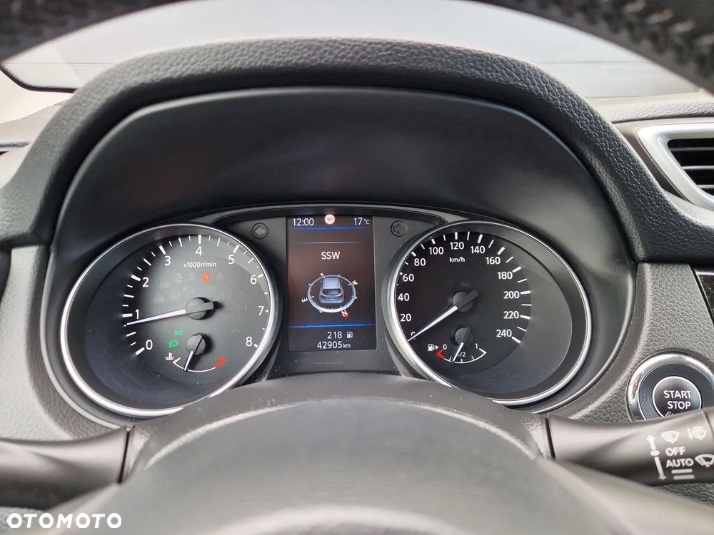 Nissan Qashqai - 25