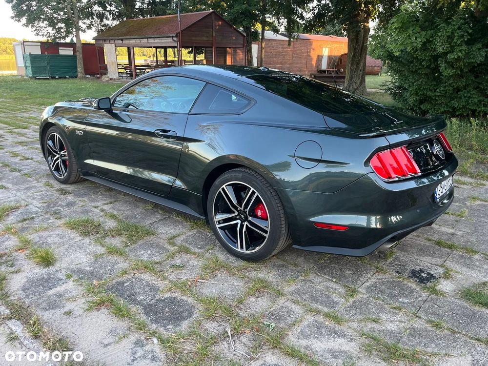 Ford Mustang 5.0 V8 GT - 2