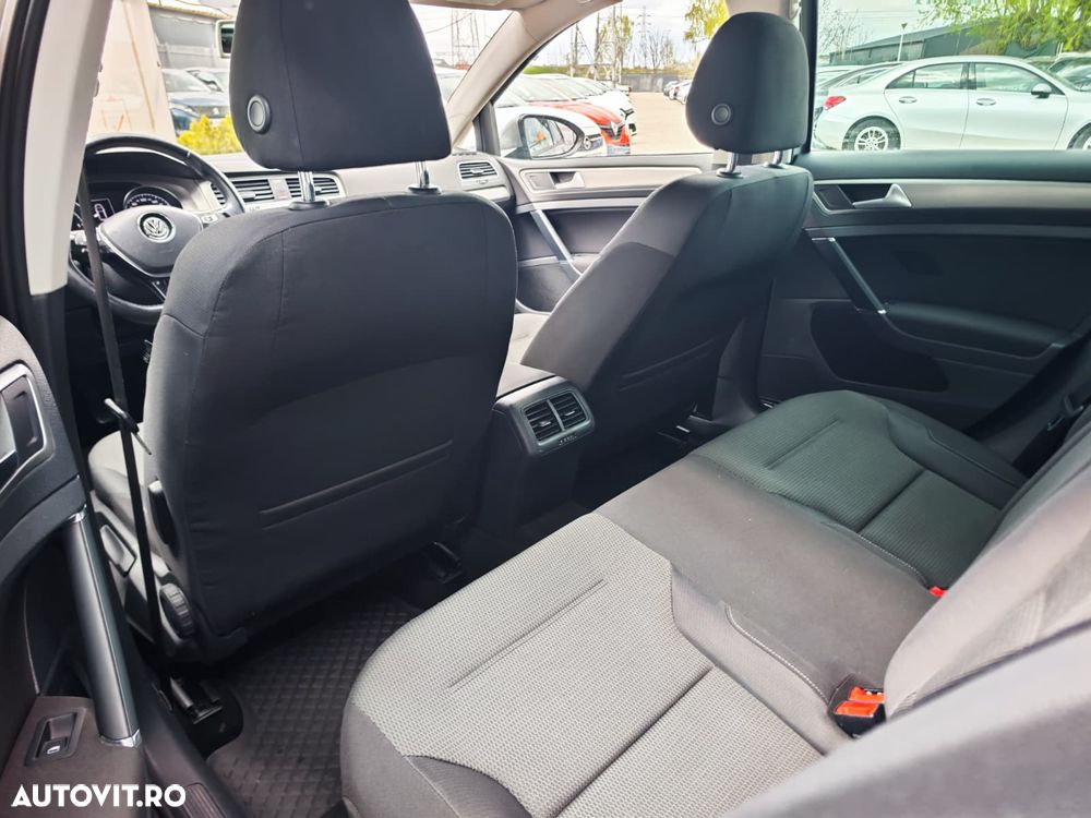 Volkswagen Golf 1.6 TDI DPF BMT Comfortline - 13