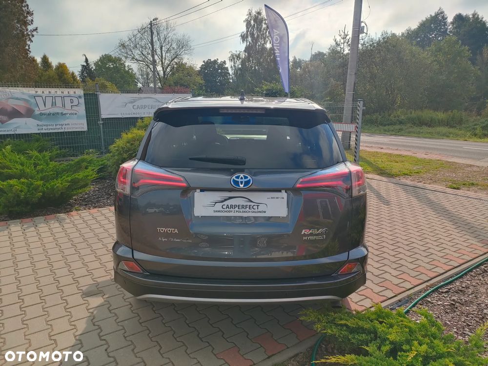 Toyota RAV4 - 9