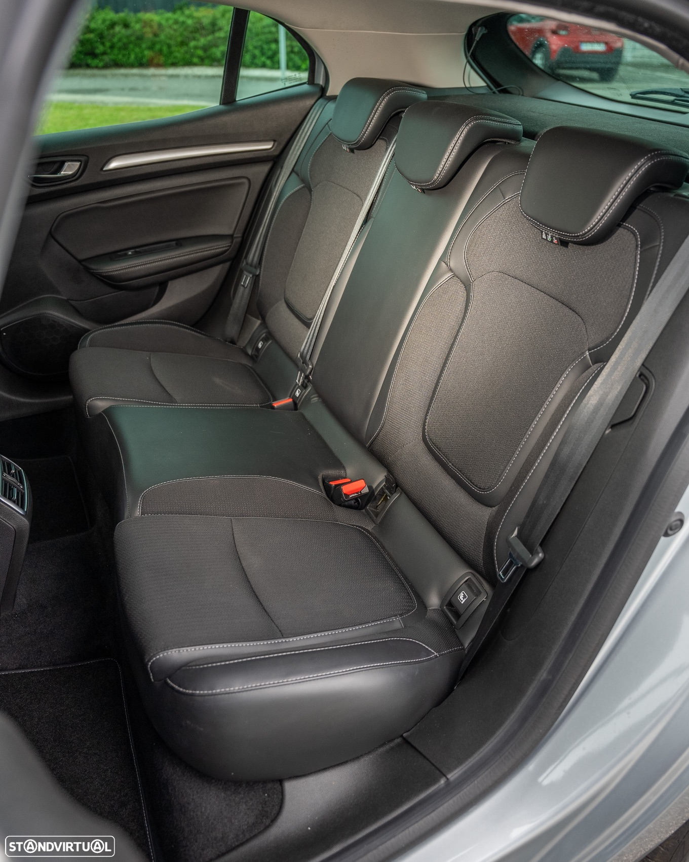 Renault Mégane TCe 140 GPF EDC TECHNO - 16