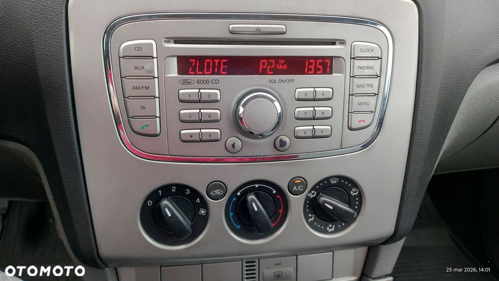 Ford Focus 1.8 Connection - 16