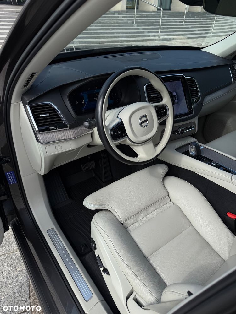 Volvo XC 90 - 13