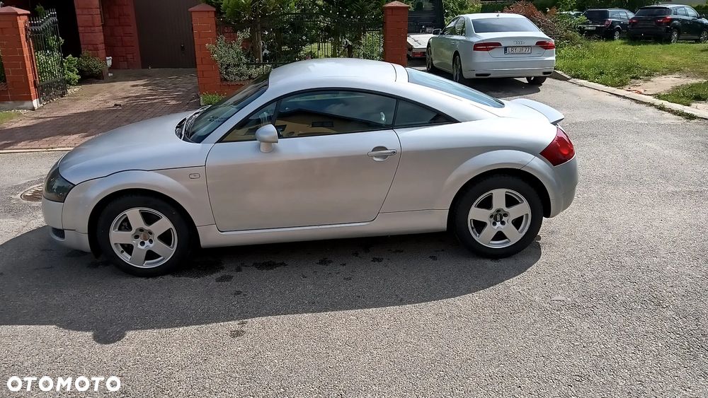 Audi TT Coupé 1.8T - 21