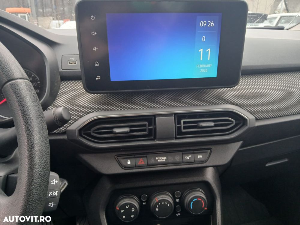 Dacia Logan TCe 90 CVT Comfort - 8