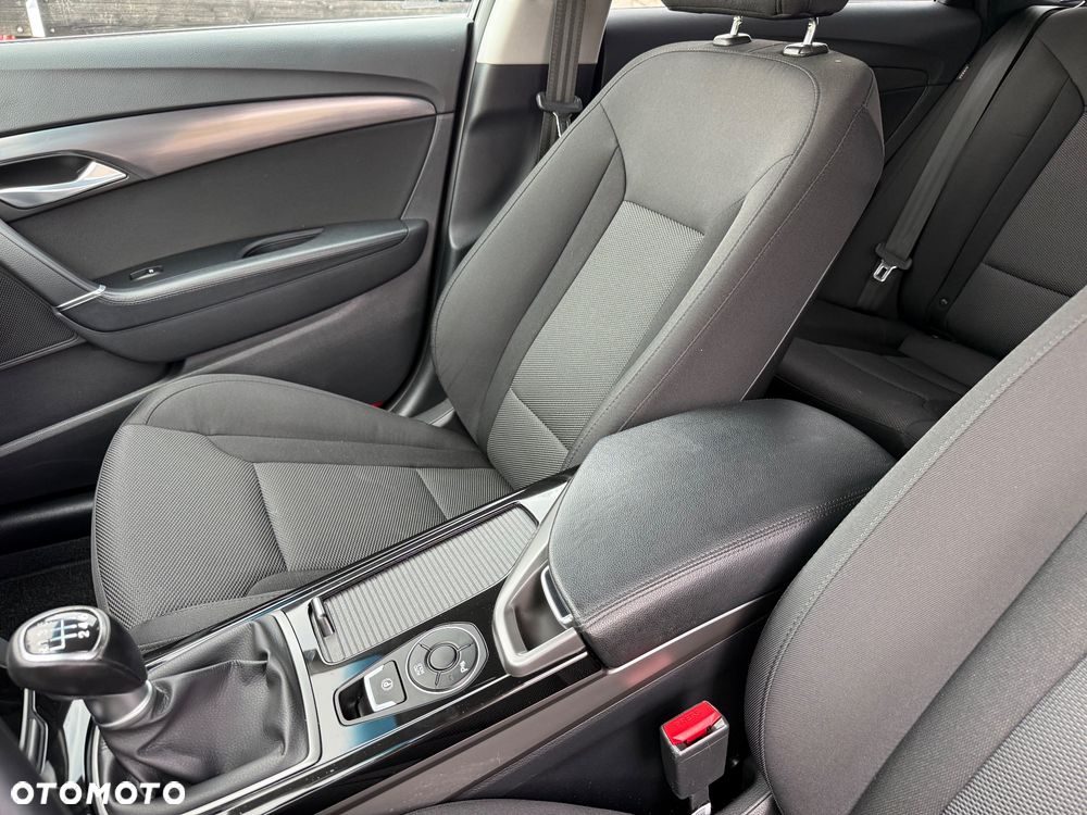 Hyundai i40 Kombi 1.7 CRDi Premium - 39