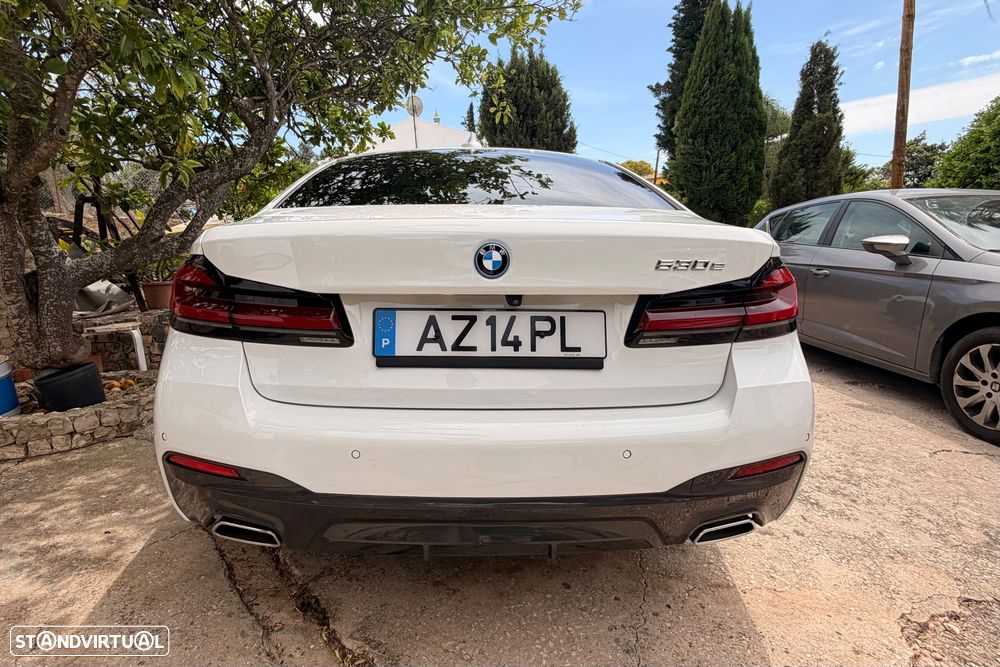 BMW 530 e Pack Desportivo M - 3