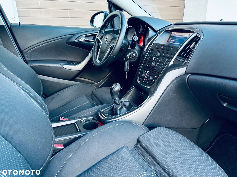 Opel Astra 1.7 CDTI DPF Cosmo - 16
