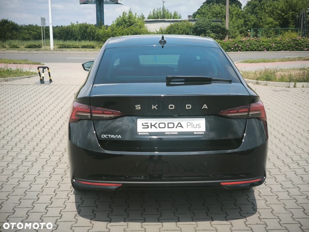 Skoda Octavia 2.0 TDI Selection DSG - 7