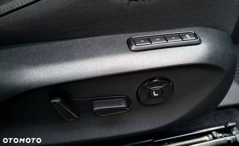 Skoda Superb 1.5 TSI L&K DSG - 19