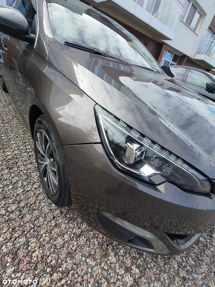 Peugeot 308 125 THP Allure - 6