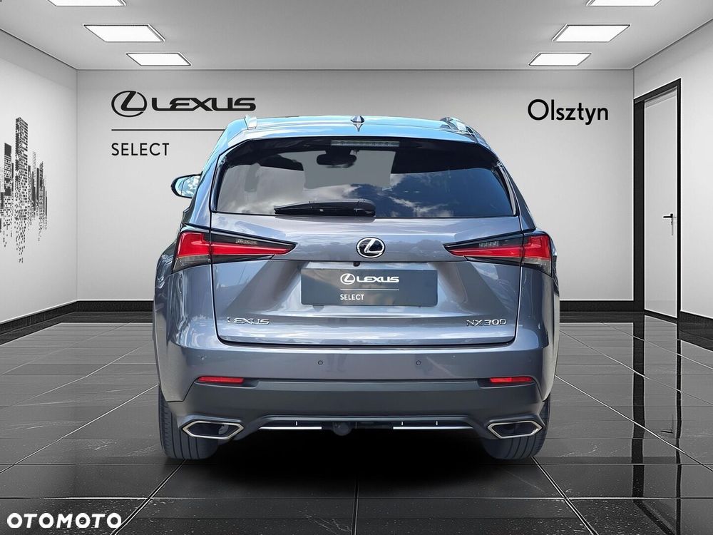 Lexus NX 300 F Sport AWD - 4