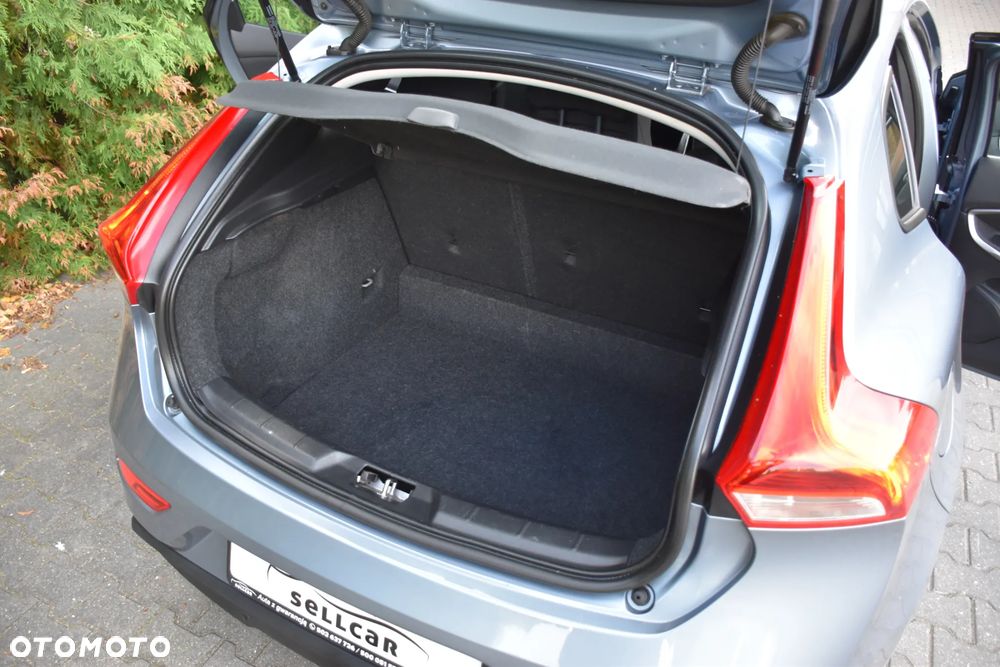 Volvo V40 D2 - 16