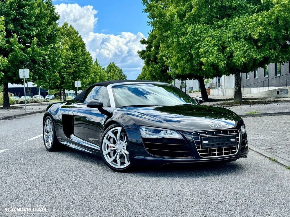 Audi R8 Spyder 5.2 FSi V10 quattro R tronic - 2