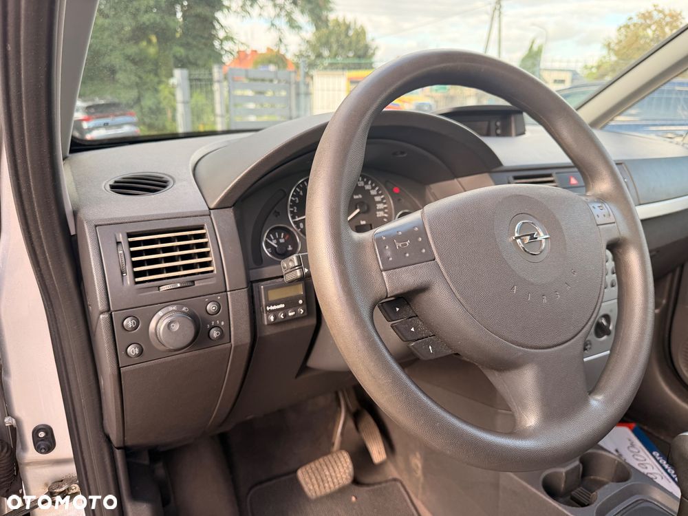 Opel Meriva - 22