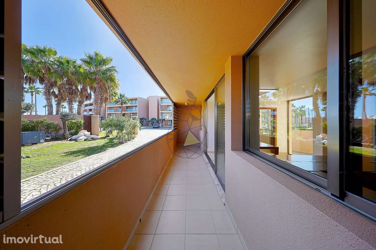 Moradia T4 Moderna em Condomínio Privado com Segurança 24h - Salgados - Grande imagem: 4/60