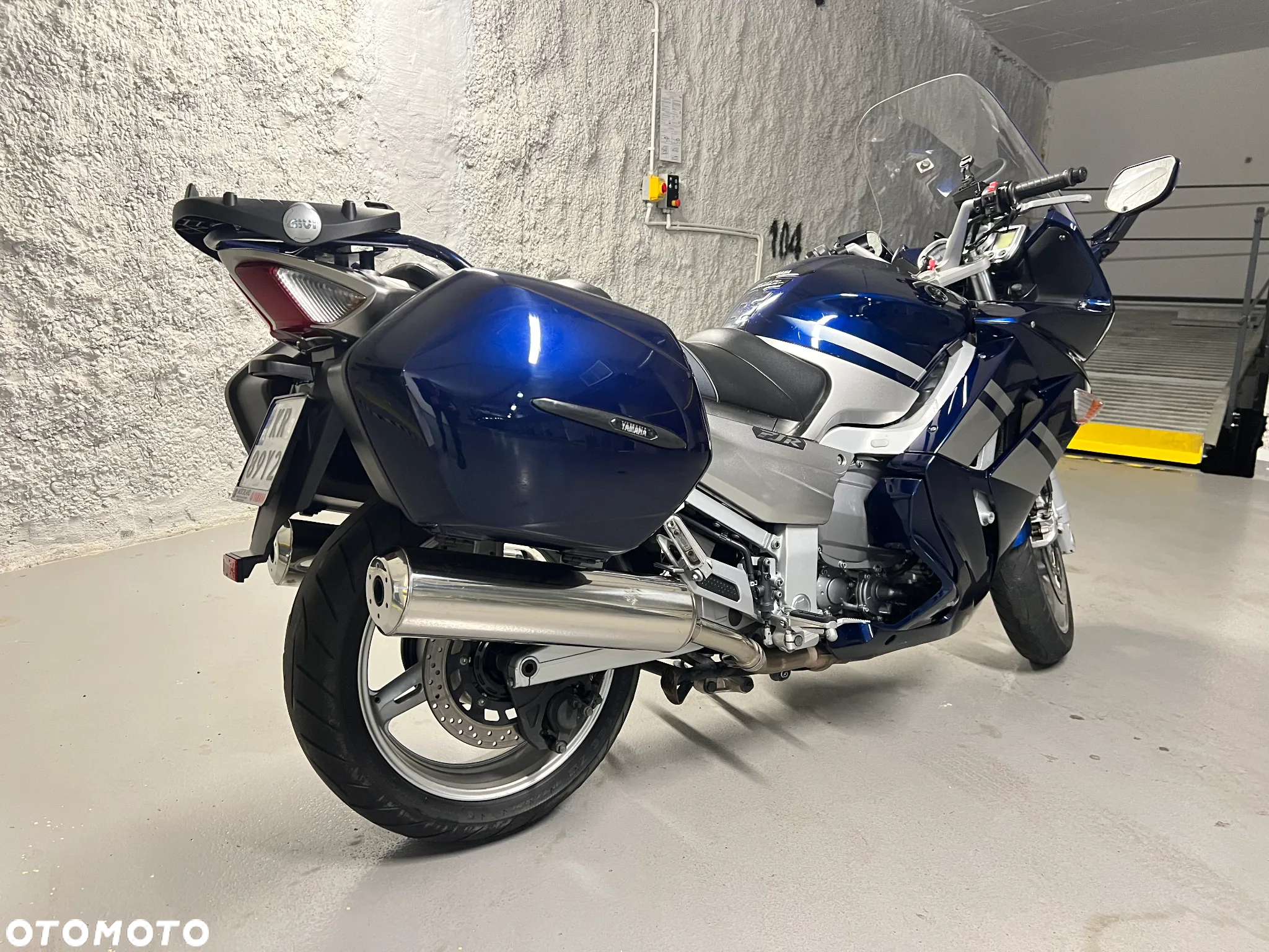Yamaha FJR - 10