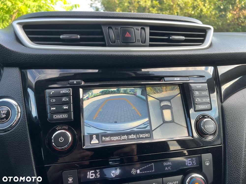 Nissan Qashqai 1.6 DIG-T N-Connecta - 26