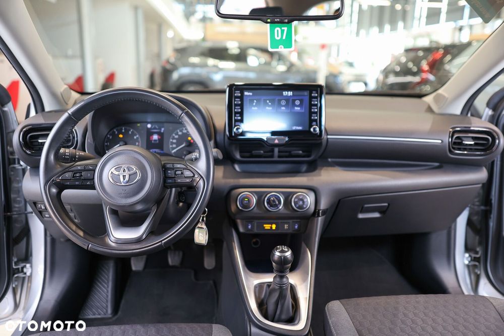 Toyota Yaris - 6