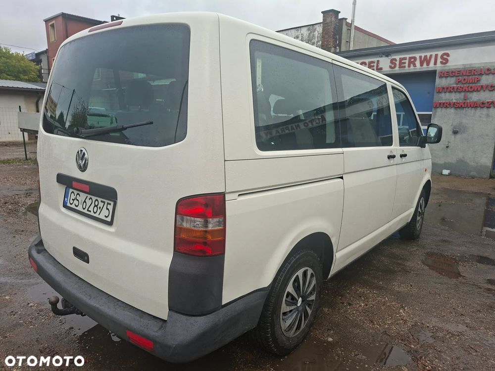 Volkswagen Transporter - 4