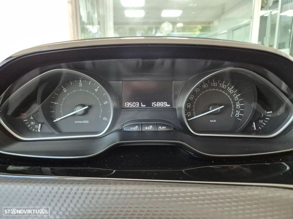 Peugeot 2008 1.6 BlueHDi Allure - 10