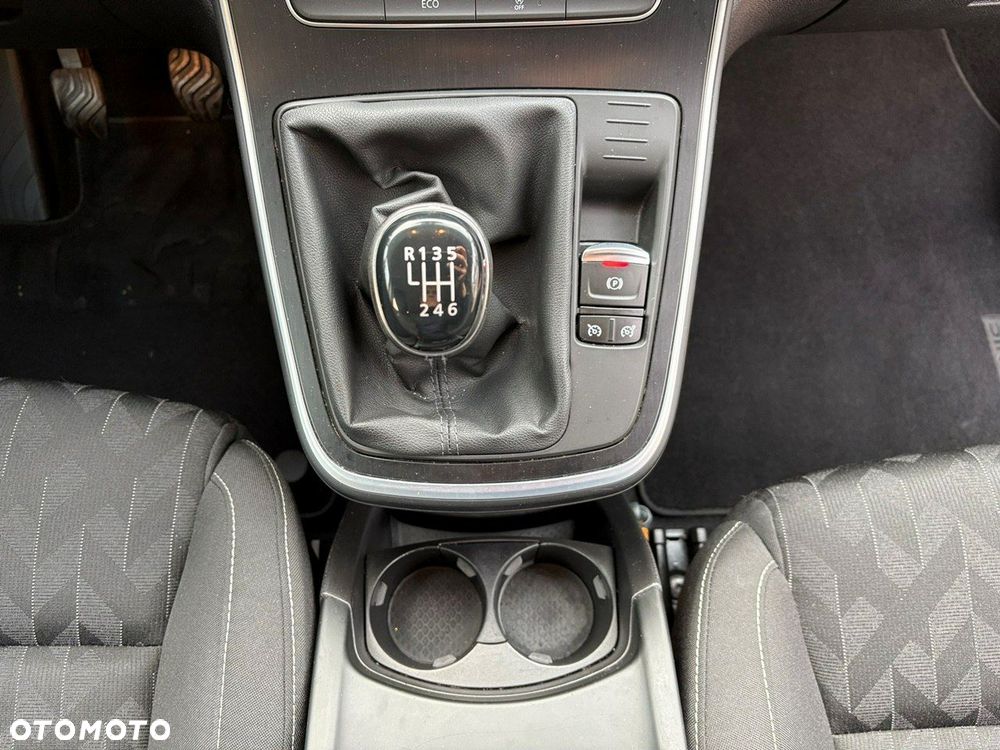 Renault Grand Scenic - 25