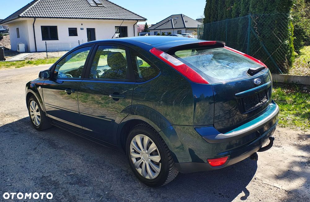 Ford Focus 1.6 16V Ghia - 22