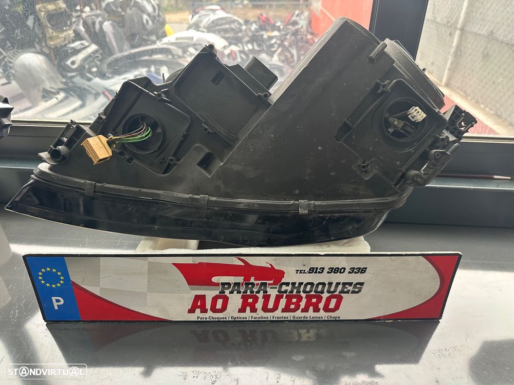 Farol drt Audi a7 bi xenon - 4
