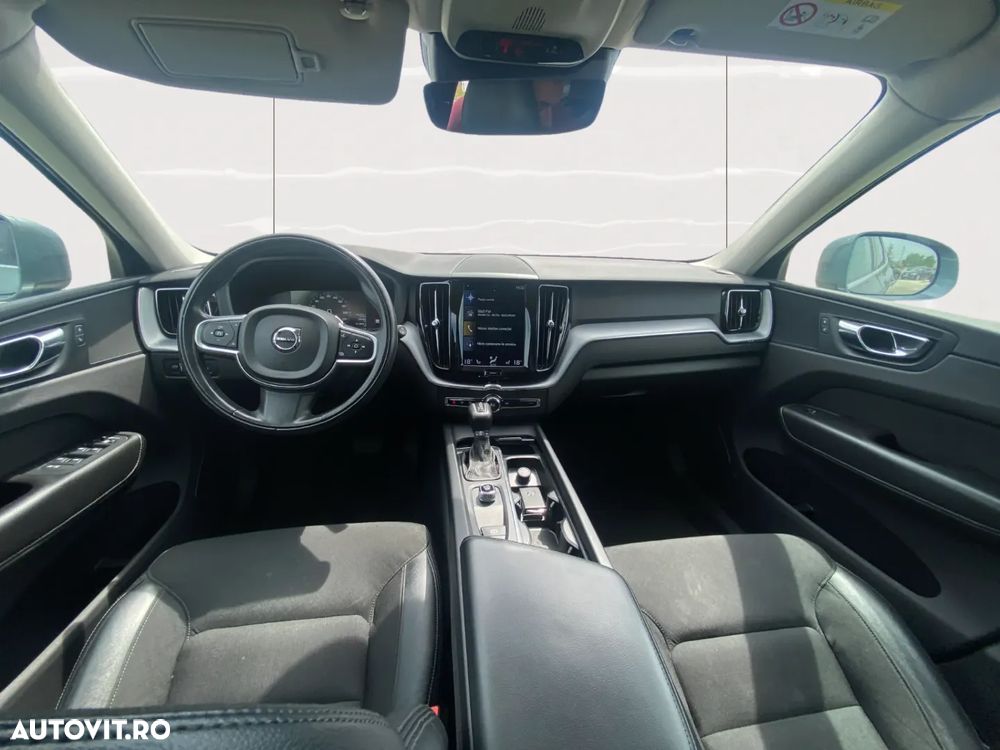 Volvo XC 60 D5 AWD Momentum - 7