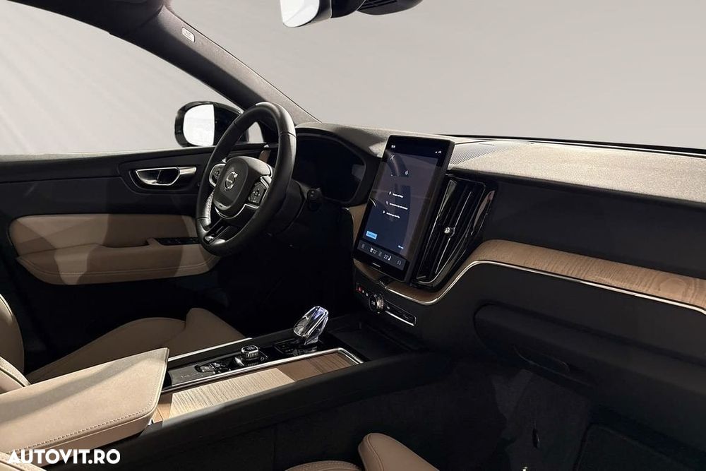 Volvo XC 60 T6 AWD Plus Dark - 2