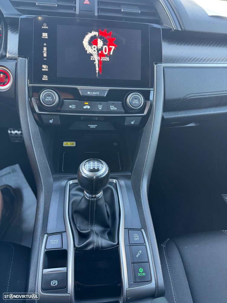 Honda Civic 1.5 i-VTEC Sport Plus - 37