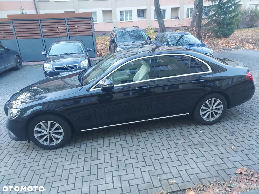 Mercedes-Benz Klasa E 200 4-Matic 9G-TRONIC - 4