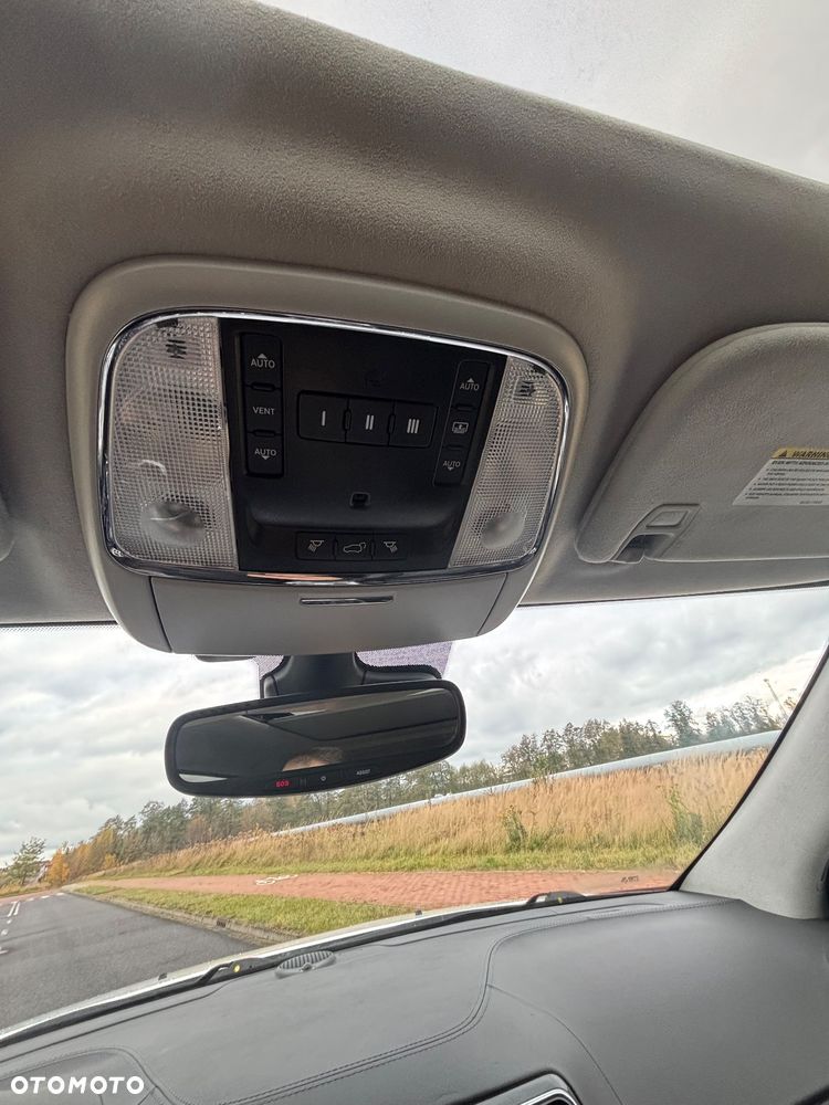 Jeep Grand Cherokee 5.7 V8 HEMI Summit - 28