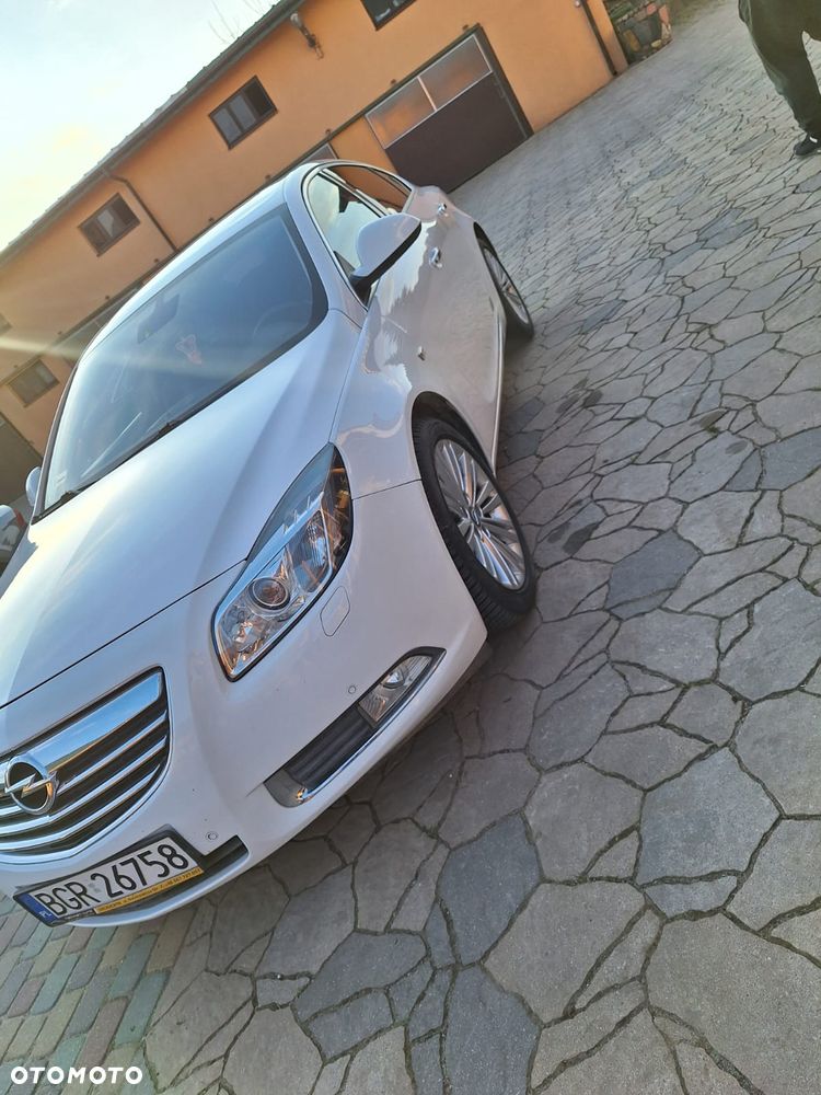 Opel Insignia - 1