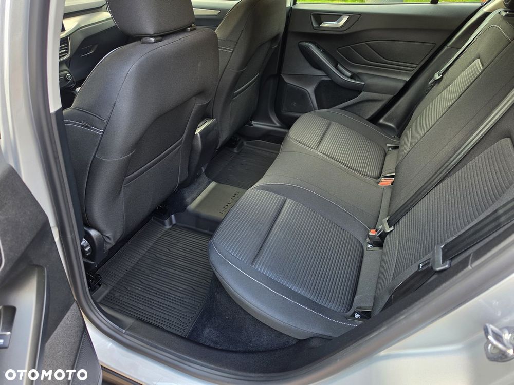 Ford Focus 1.0 EcoBoost STart-Stopp-System TITANIUM - 25