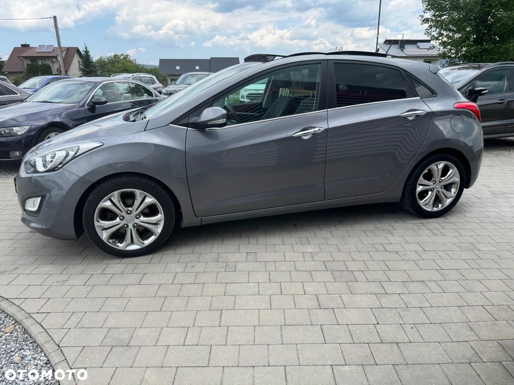 Hyundai i30 blue 1.6 CRDi YES Gold - 3