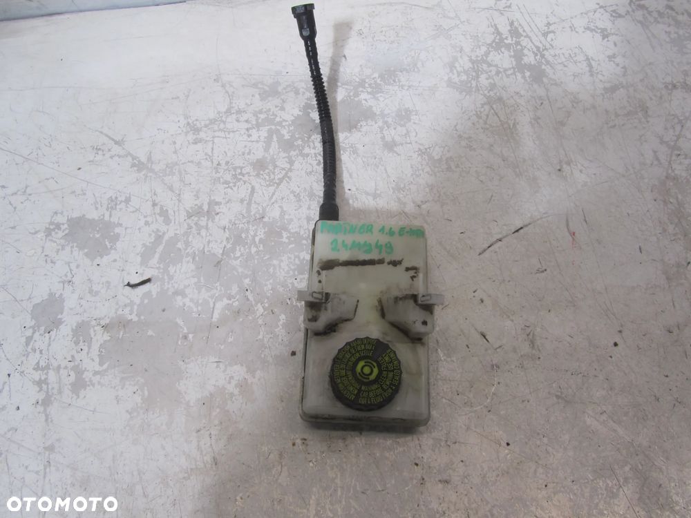 peugeot partner lift 2012->zbiorniczek płynu hamulcowego