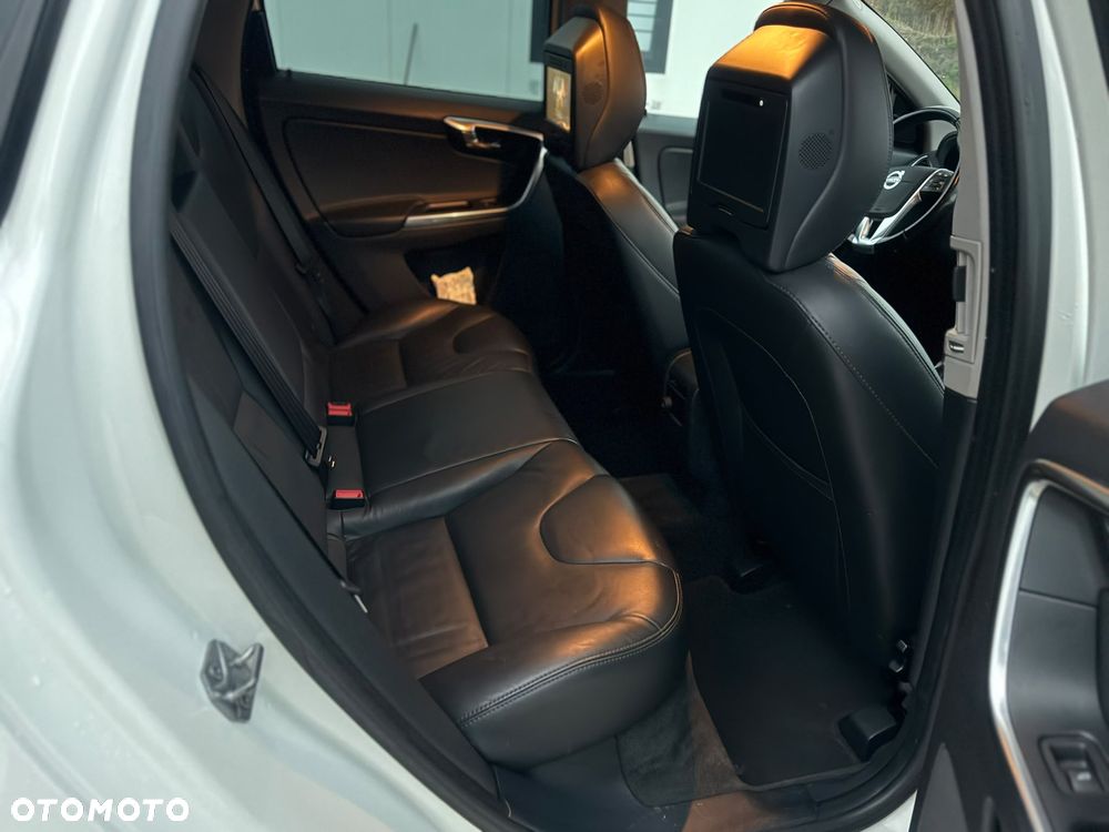 Volvo XC 60 - 11
