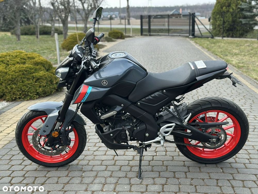 Yamaha MT - 6