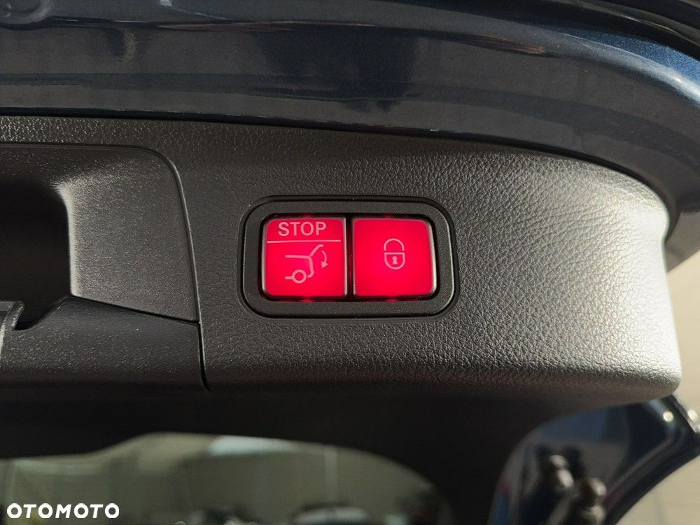 Mercedes-Benz GLA - 18