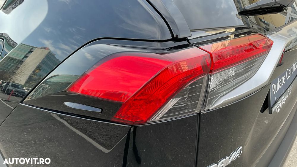 Toyota RAV4 2.5 Hybrid VVT-iE 4x4 Luxury Premium - 31