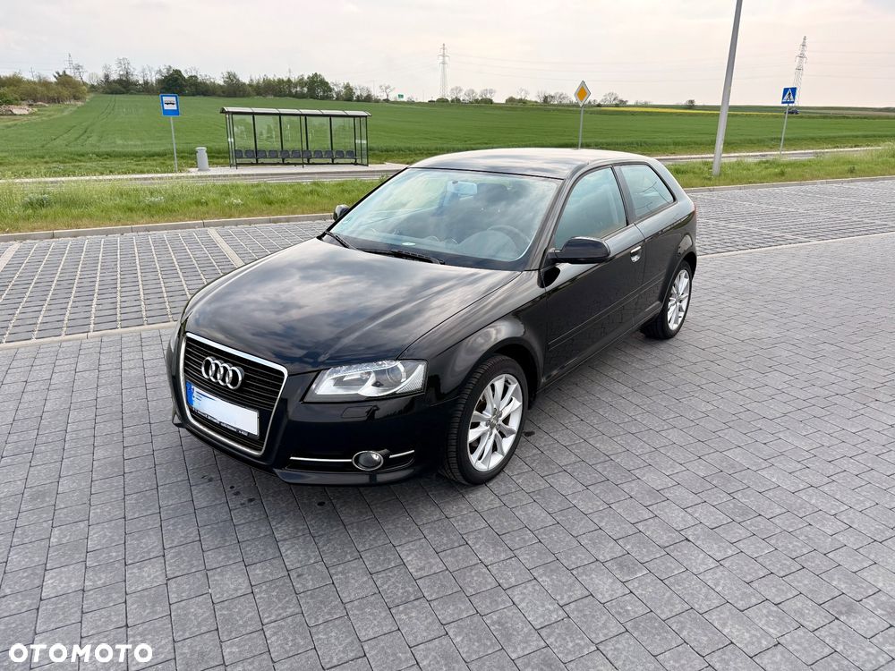 Audi A3 3-drzwiowe 1.6 TDI DPF Attraction S tronic - 1