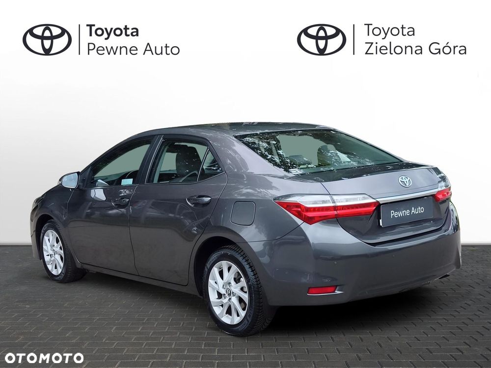 Toyota Corolla 1.6 Classic Plus - 3