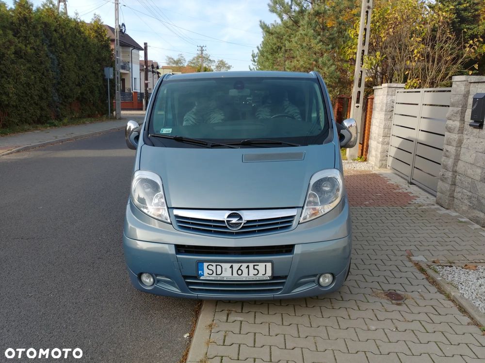 Opel Vivaro - 1